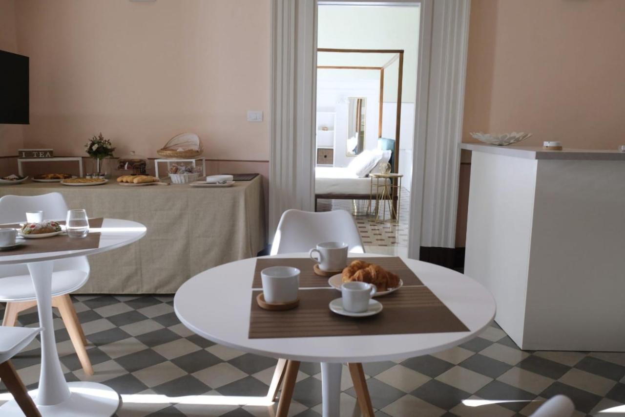 Toscano Palace Luxury Rooms Catania-Fontanarossai nemzetközi repülőtér Kültér fotó